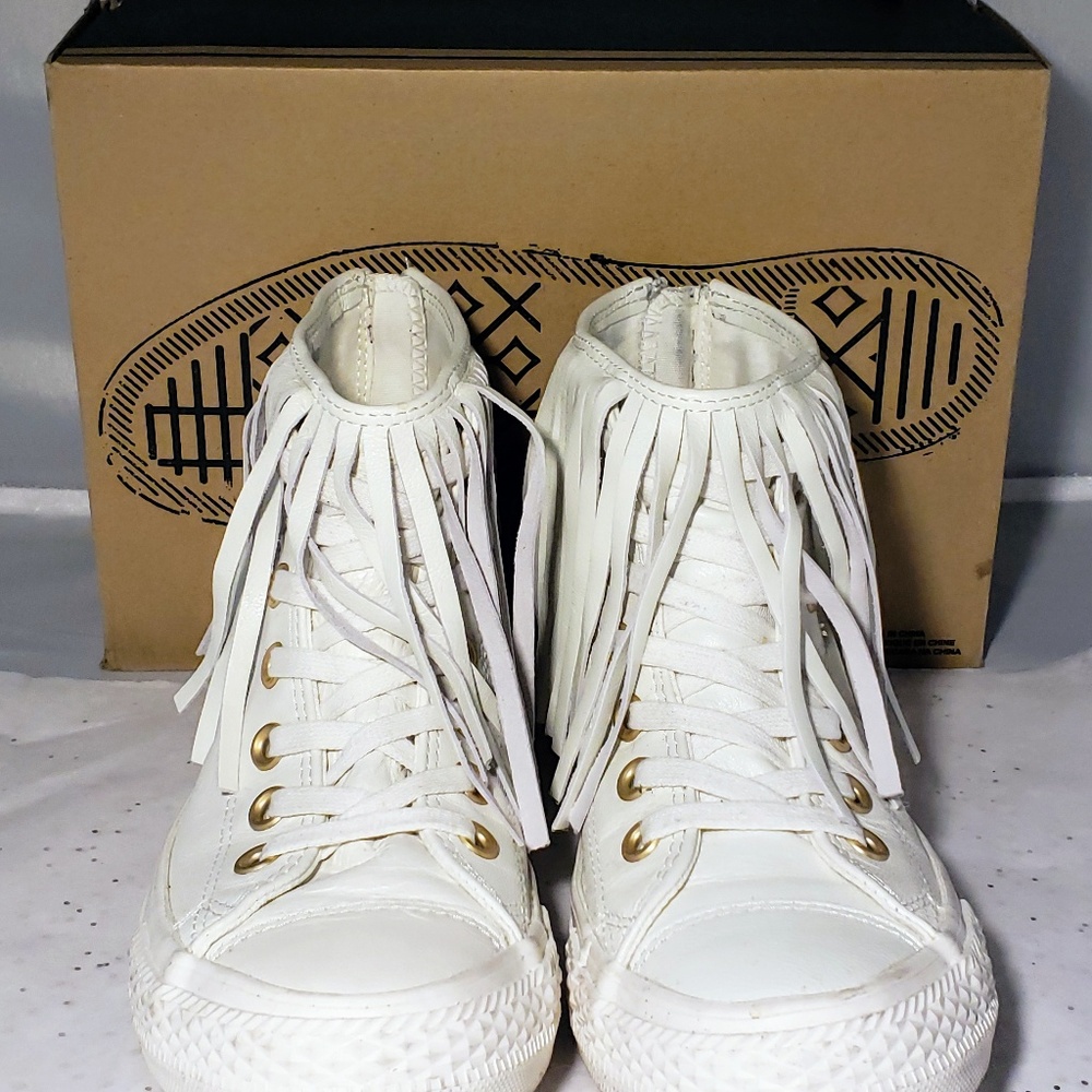 Leather Cream Converse Tasseled with zipper